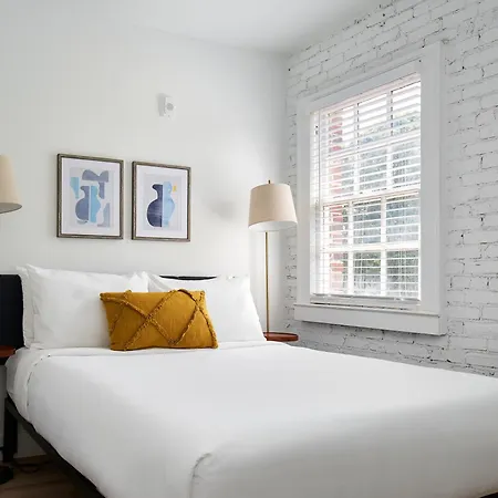 Kasa Studio Revival Atlanta Room photo